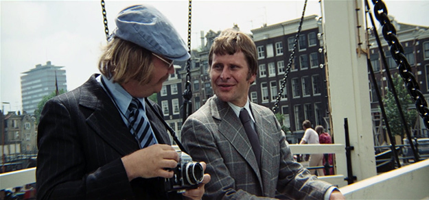 An image from Diamonds Are Forever